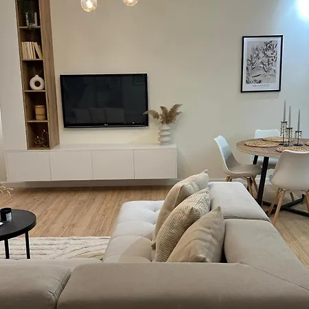 Design * Gjirokastër