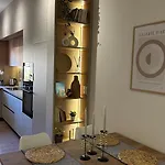 Design Lägenhet Gjirokastër